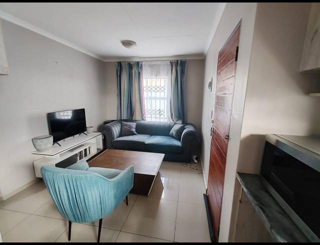 2 BEDROOM HOUSE FOR SALE IN RIVERSIDE VIEW EXT 35